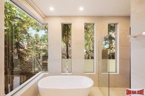 5 bedrooms Villa in Kata, Thailand No. 96672 13