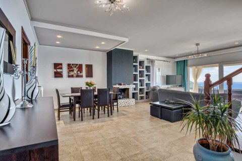 3 bedrooms Villa in Corfu, Greece No. 107686 14