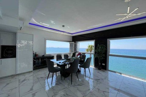 3 dormitorios Apartment en Limassol, Cyprus No. 35004 7