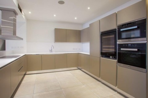 3 bedrooms Maisonette in Paphos, Cyprus No. 83451 21