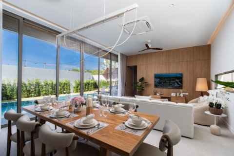 4 bedrooms Villa in Rawai, Thailand No. 97185 13