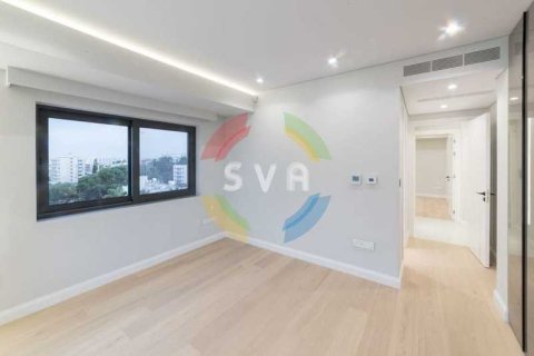 3 bedrooms Penthouse in Limassol, Cyprus No. 81771 6