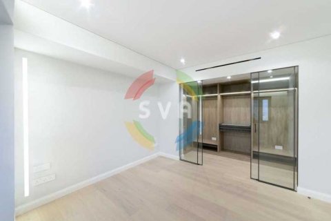 3 bedrooms Penthouse in Limassol, Cyprus No. 81771 3