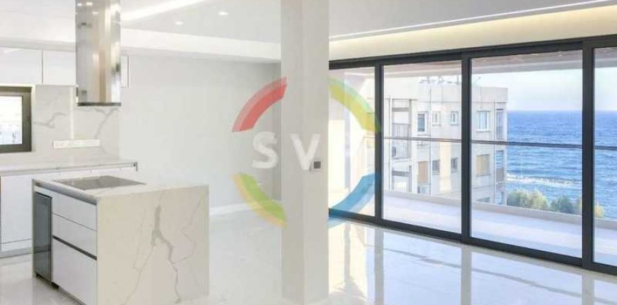 3 bedrooms Penthouse in Limassol, Cyprus No. 81771