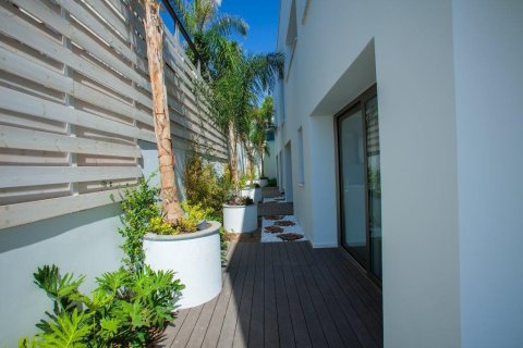 3 bedrooms Apartment in Paphos, Cyprus No. 83468 18