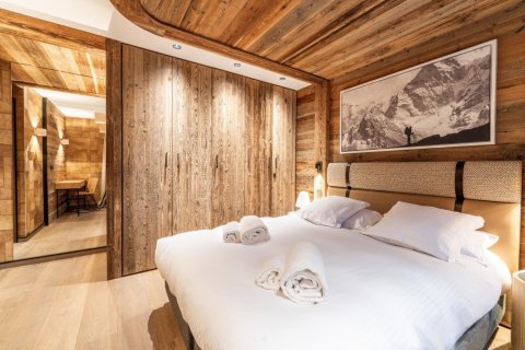 4 chambres Appartement à Les Allues, France No. 99668 4