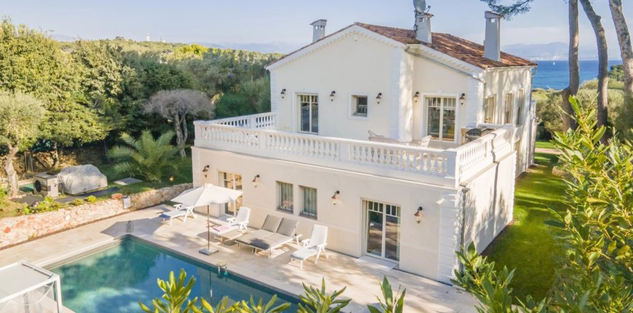 5 chambres Villa à Antibes, France No. 99318
