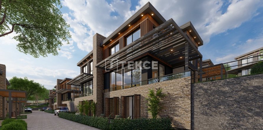 5 bedrooms Villa in Istanbul, Turkey No. 72687