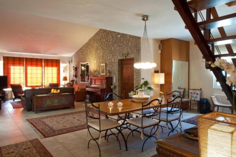 3 bedrooms Villa in Corfu, Greece No. 108924 3