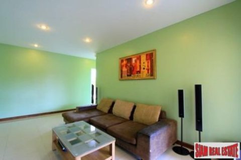4 bedrooms Villa in Rawai, Thailand No. 95660 11