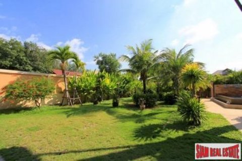 4 bedrooms Villa in Rawai, Thailand No. 95660 9