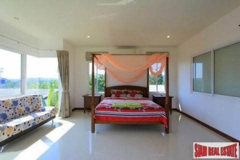 4 bedrooms Villa in Rawai, Thailand No. 95660 17