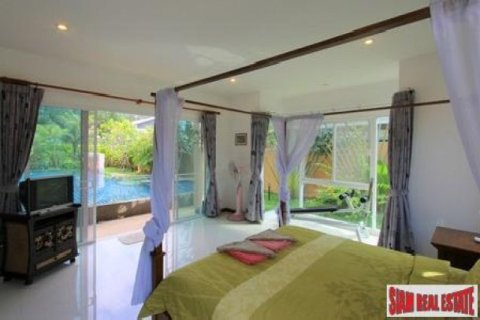 4 bedrooms Villa in Rawai, Thailand No. 95660 2