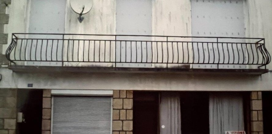 3 chambres House à Séglien, France No. 69461