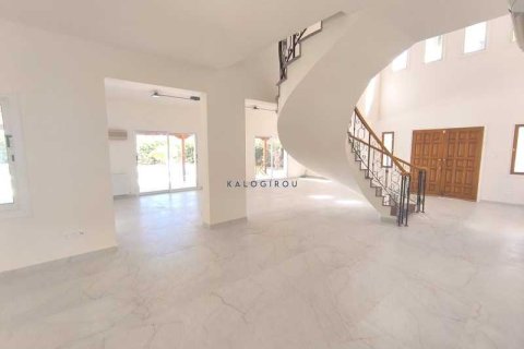 5 bedrooms House in Pervolia, Cyprus No. 101394 5