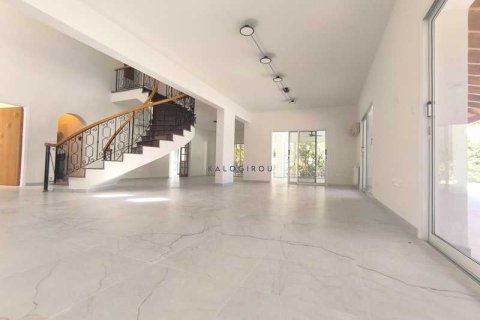 5 bedrooms House in Pervolia, Cyprus No. 101394 8