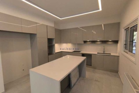 5 bedrooms House in Pervolia, Cyprus No. 101394 13