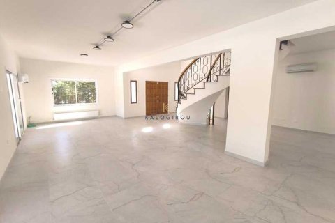 5 bedrooms House in Pervolia, Cyprus No. 101394 9