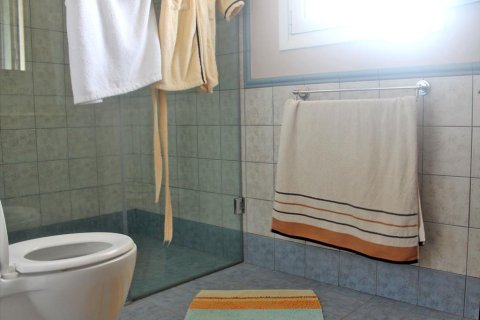 5 bedrooms House in Euboea, Greece No. 60310 8