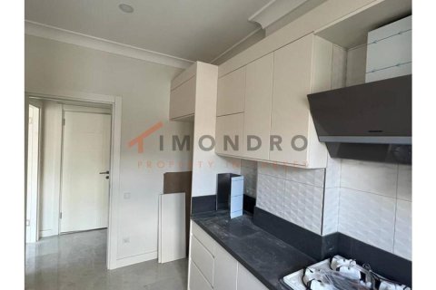 5 bedrooms Apartment in Hai Ba Trung, Vietnam No. 17419 4