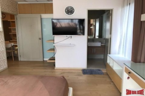 2 bedrooms Apartment in Bangkok, Thailand No. 96837 11