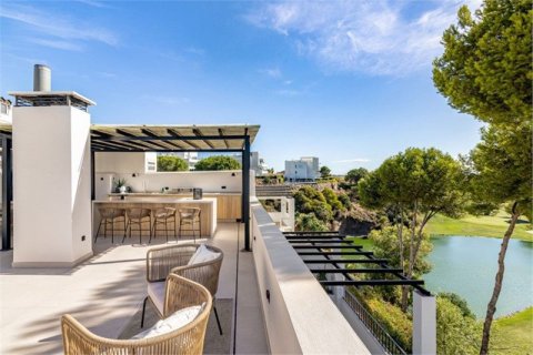 Дуплекс с 3 спальнями в Ла Квинта, Испания №83944