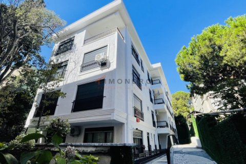 3 bedrooms Apartment in Besiktas, Turkey No. 99022