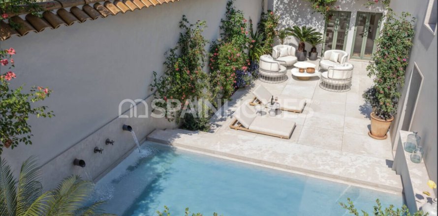2 bedrooms Apartment in Estepona, Spain No. 109878