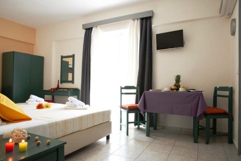 19 rooms Hotel à Malia, Greece No. 56543 4