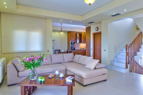 4 bedrooms Villa in Chania, Greece No. 24087 15
