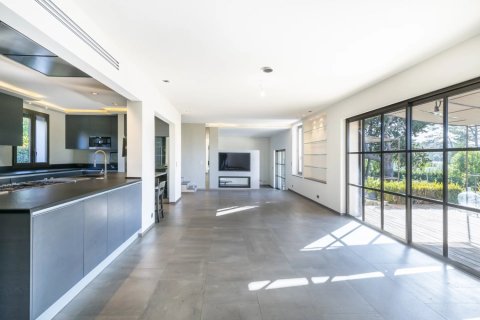 4 bedrooms Villa in Mougins, France No. 78895 4