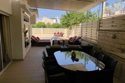 4 bedrooms Villa in Nicosia, Cyprus No. 80752 6