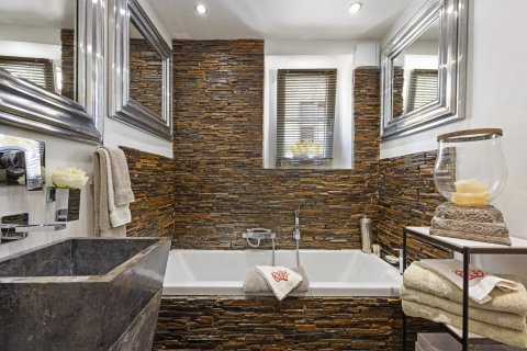 Дом с 3 спальнями в Шатонёф-Грас, Франция №100259 10