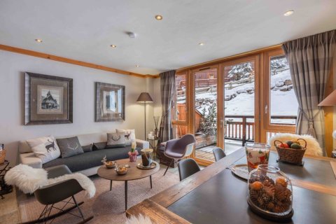 1 bedroom Apartment in Courchevel, France No. 99507 4
