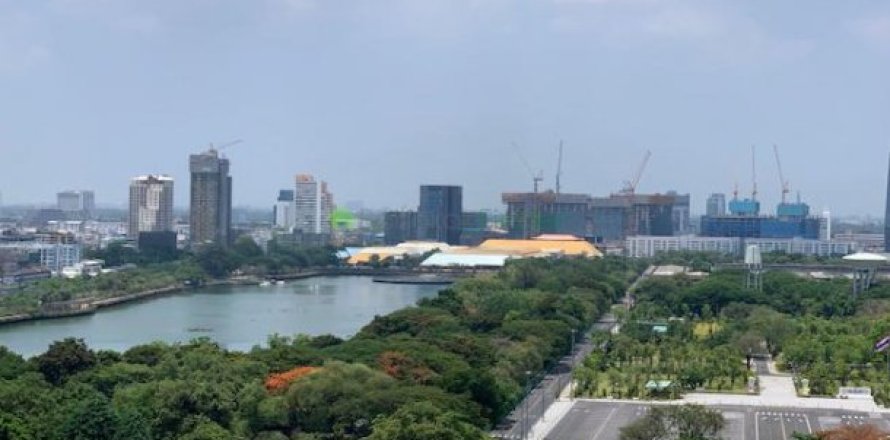 6 bedrooms Penthouse in Bangkok, Thailand No. 96449