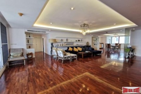 6 bedrooms Penthouse in Bangkok, Thailand No. 96449 2