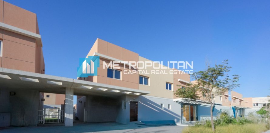 3 bedrooms Townhouse in Al Hadid W Solb Housing, Vietnam No. 113584