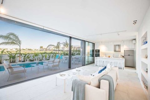 3 chambres House à Paralimni, Cyprus No. 82669 3