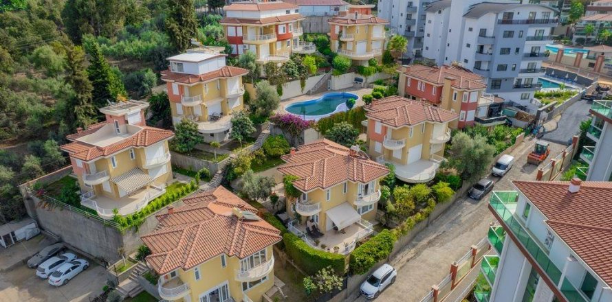 5 rooms Villa in Kargicak, Turkey No. 21561