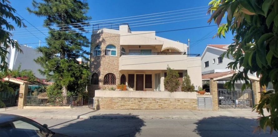 6 chambres House à Germasogeia, Cyprus No. 65382