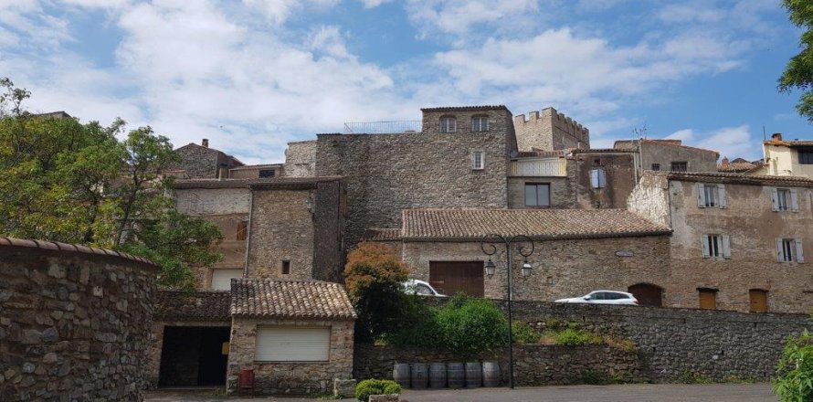 3 chambres House à Caussiniojouls, France No. 69451