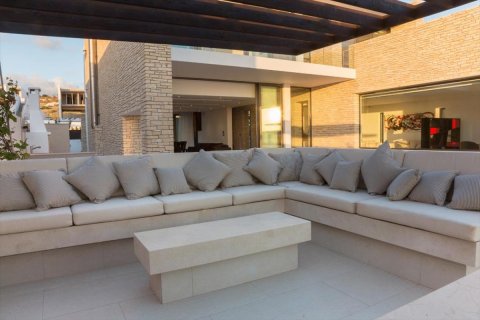 3 bedrooms Villa in Paphos, Cyprus No. 105976 8