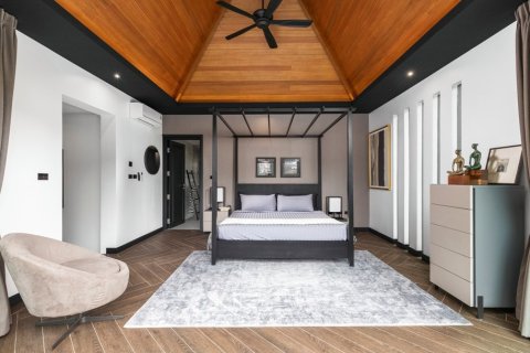 3 bedrooms Villa in Rawai, Thailand No. 97422 14