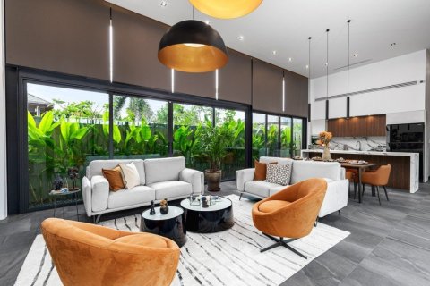 3 bedrooms Villa in Rawai, Thailand No. 97422 7