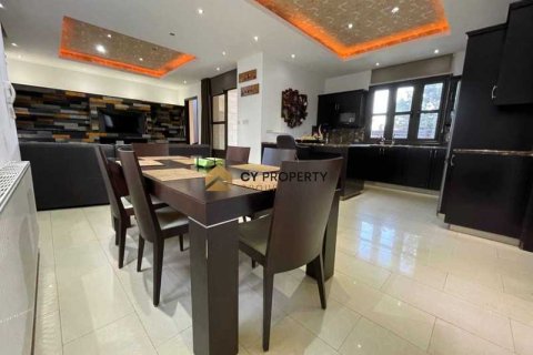 5 bedrooms House in Aradippou, Cyprus No. 31461 6
