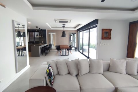 2 bedrooms Villa in Pattaya, Thailand No. 97252 3