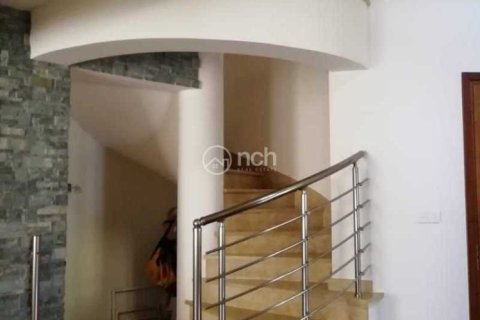 5 dormitorios House en Agios Athanasios, Cyprus No. 29796 7