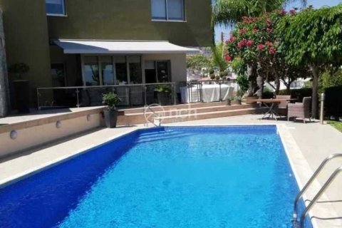 5 dormitorios House en Agios Athanasios, Cyprus No. 29796 1