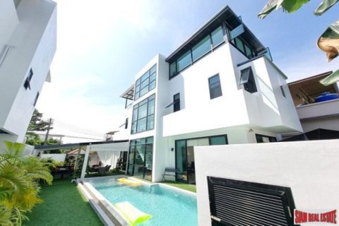 3 bedrooms Villa in Rawai, Thailand No. 98118 4