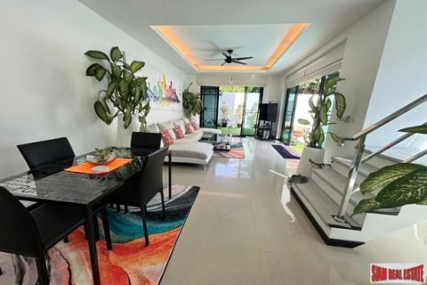 3 bedrooms Villa in Rawai, Thailand No. 98118 14